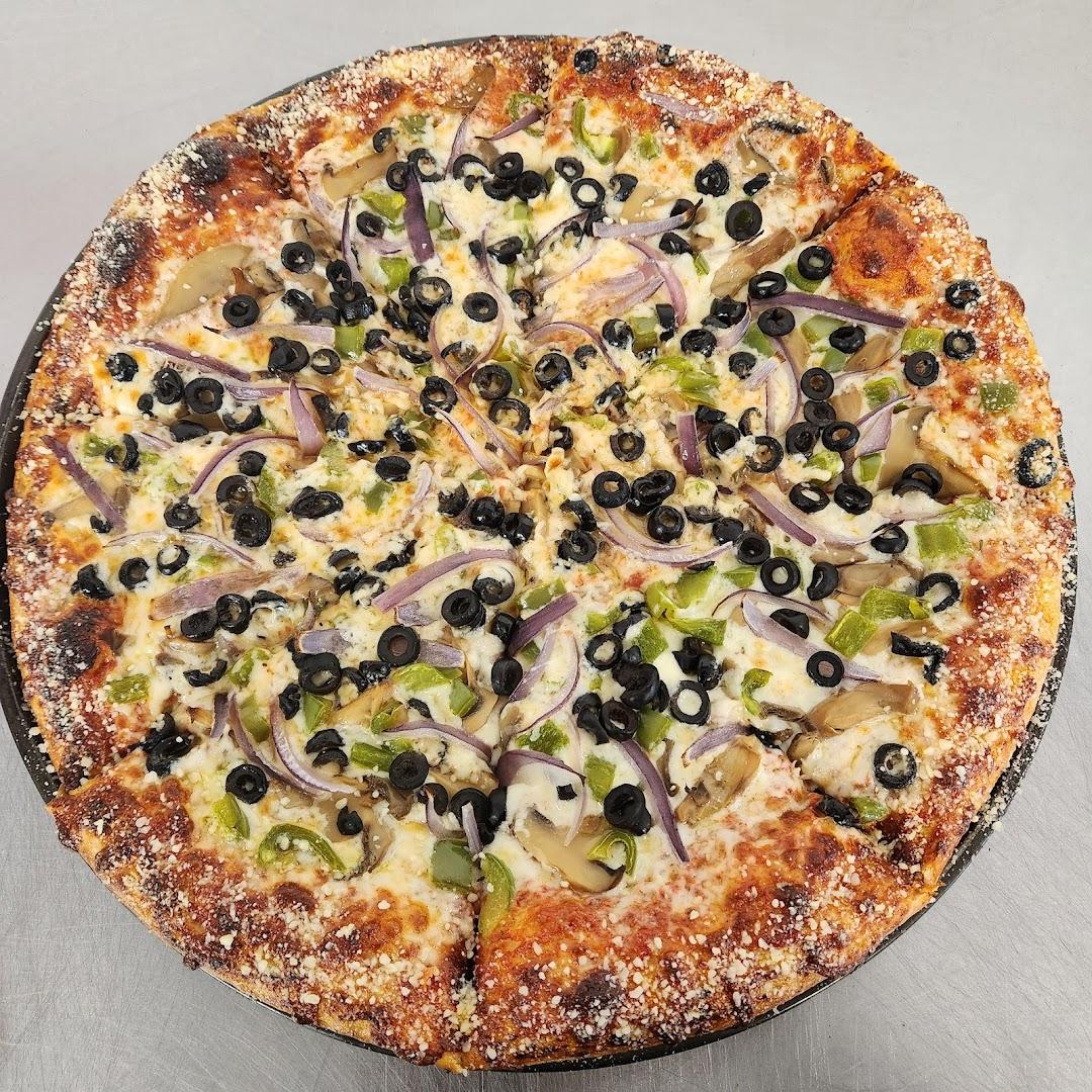 Tahquamenon Pizza