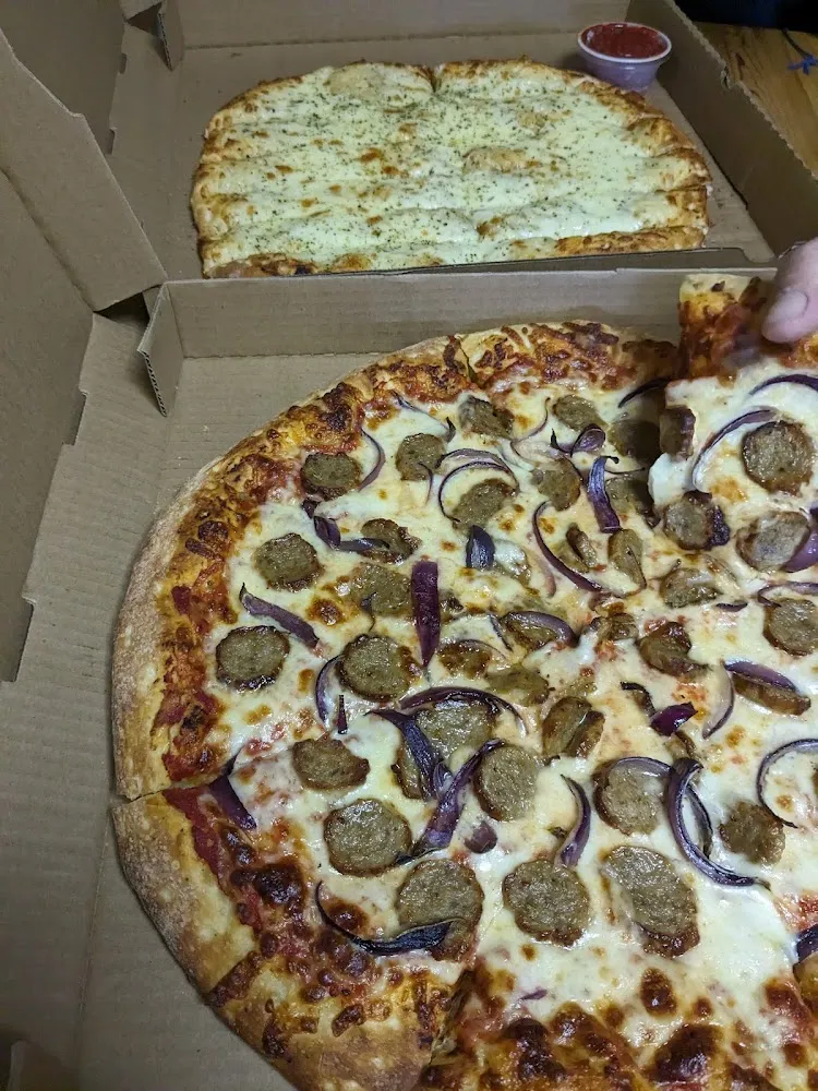 Sausage and Onion Pizza